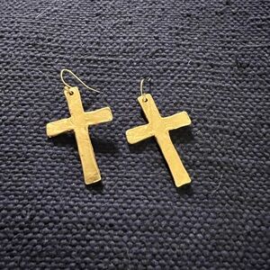 Never Worn Susan Shaw Gold Cross Earrings